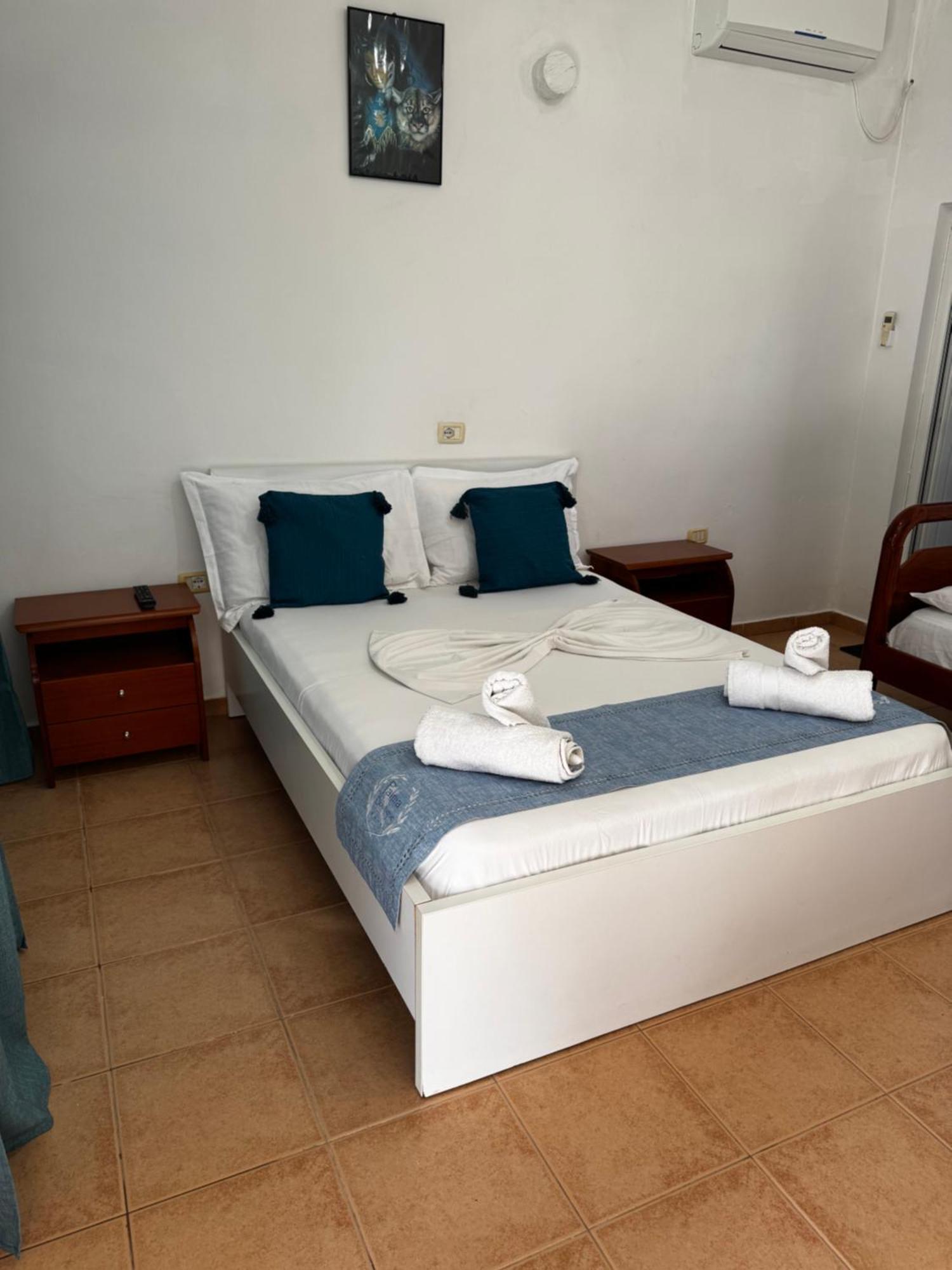 Vila Zogaj Ksamil Bagian luar foto